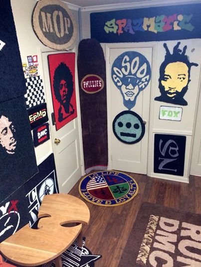 Hip Hop Bedroom, Skateboard Room, Weird Furniture, Hypebeast Room, Gaming Room Setup, Minimalist Room, Apartment Decor Inspiration, Dream Room Inspiration, Room Makeover Inspiration