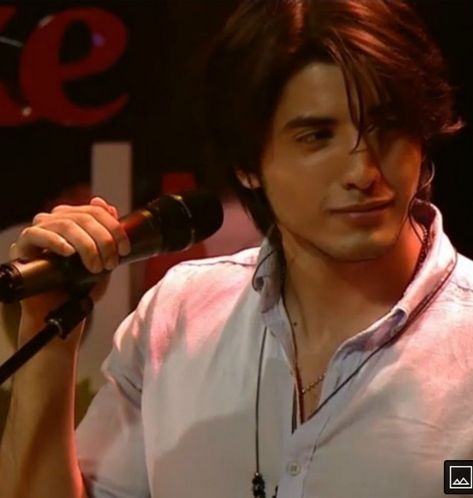 Daniyal Zafar, Danyal Zafar, Ali Zafar, Soft Boy Aesthetic, Pakistani Men, 80s Fashion Men, Vintage Bollywood Aesthetic, 90s Bollywood Aesthetic, 90s Bollywood