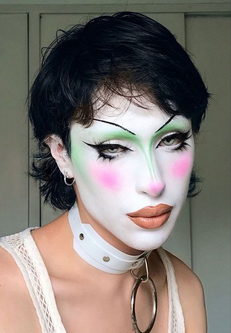 Clown Drag Makeup, Goth Drag, Drag King Makeup, Circus Makeup, Makeup Clown, Makeup Creative, Drag Make-up, Drag Queen Makeup, Punk Makeup