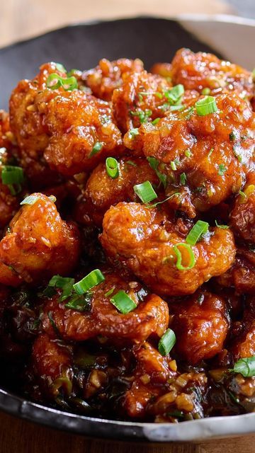 Gobi Manchurian, Szechuan Chicken, Indo Chinese Recipes, Manchurian Recipe, Cheesy Chicken Broccoli, Visual Recipes, Recipetin Eats, Tasty Recipes Videos, Food Lab