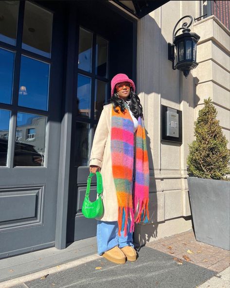 Winter Statement Outfit, Winter Fits Colourful, Fun Winter Coats, Bright Outfits Winter, Multi Color Cardigan Outfit, Big Colorful Scarf Outfit, Bright Scarf Outfit Winter, Coloured Scarf Outfit, Colorful Winter Outfits Street Styles