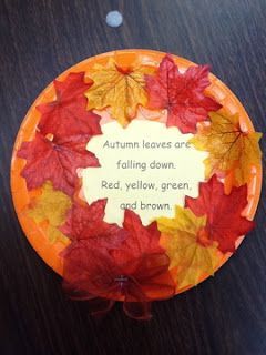 Leaf activities: Leaf crafts: Fall leaf wreath with poem in center. Preschool Fall, November Crafts, Fall Leaf Wreaths, Kids Fall Crafts, Fun Fall Crafts, Wreath Project, 13 November, Easy Fall Crafts, Fall Preschool