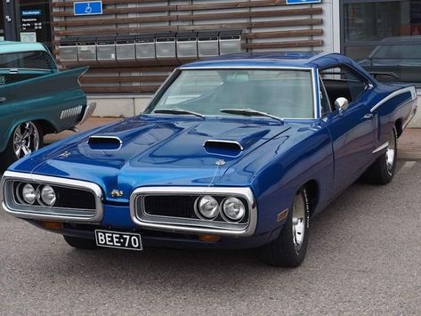 1970 Super Bee, 1970 Dodge Super Bee, 1965 Corvette, Dodge Coronet Super Bee, Dodge Super Bee, Car Man Cave, Hot Rods Cars Muscle, Old Muscle Cars, Hummer Cars