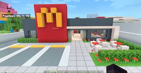 Playground Minecraft, Minecraft Mcdonalds, Minecraft Amusement Park, Casa Minecraft, Ancient Chinese Architecture, Minecraft Furniture, Minecraft City, Minecraft Inspo, Minecraft House Designs