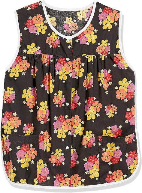 Cobbler Aprons with Pockets & Snap Front Closure Reviewed Aprons With Pockets, Cobbler Aprons, Lightweight Vest, Aprons Patterns, Apron Pockets, Pocket Pattern, Beautiful Blouses, Cobbler, In Design