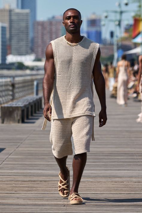 Crochet Mens Shorts, Mens Winter Fashion Outfits, Crochet Men, Bronx And Banco, Bikinis Crochet, Spring 2023 Ready To Wear, 2023 Ready To Wear Collection, Trendy Boy Outfits, Diy Jacket