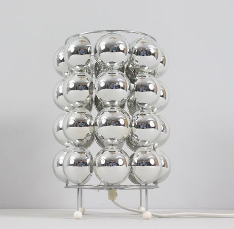 Bubble Floor Lamp/Floor Lamp by Kare Design, 1980s. Lighting & Lamps - Table Lamps - Auctionet Table Lamp Bubble, 80s Floor Lamp, Space Age Floor Lamp, Space Age Chrome Orb Table Lamp, Blue Murano Lamp, Sold Sign, Champagne Bottle, Focal Point, Floor Lamp