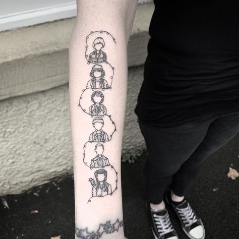 Umbrella Academy Tattoo Ideas, Umbrella Academy Tattoo, Stranger Things Tattoo Ideas, Stranger Things Tattoo, My Tattoos, D Tattoo, Tattoo Apprentice, Your 20s, Imagine If