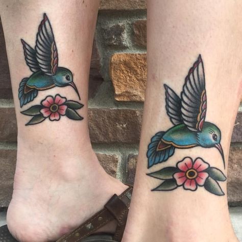 Matching Hummingbird Tattoos, Watercolor Hummingbird Tattoo, Traditional Hummingbird, Hummingbird Tattoo Meaning, Moms Tattoo, Hummingbird Tattoos, Small Hummingbird Tattoo, Best Friend Matching, Best Watercolor