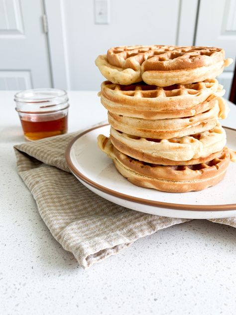 These sourdough waffles are easy to make, even on the busiest of days. You'll fall in love with the light and fluffy interior. Sourdough Waffles Recipe, Sourdough Discard Waffles, Discard Waffles, Sourdough Waffle Recipe, Sourdough Pancakes Recipe, Sourdough Waffles, Healthy Waffles, Waffle Ingredients, Easy Sourdough