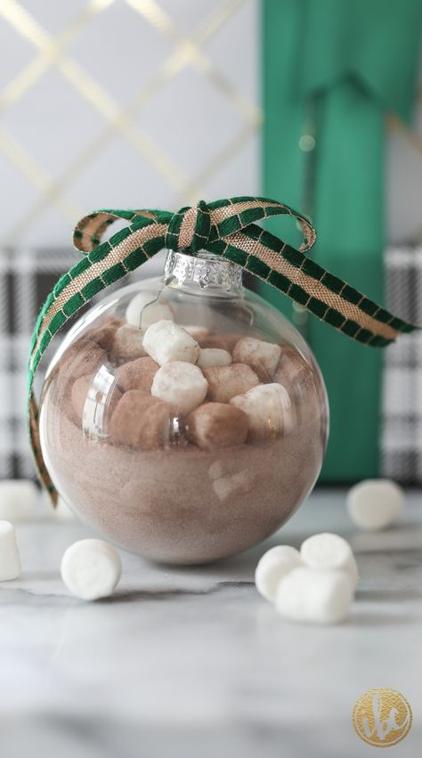 Fill a clear ornament with hot cocoa for a unique holiday gift! Christmas Gift Ideas via Inspired by Charm Filled Ornament Ideas Gifts, Clear Ornament Gift Ideas, Diy Clear Ornament Ideas, Clear Ornament Crafts, Filled Christmas Ornaments, Clear Ornament Ideas, Coco Recipes, Geeky Christmas, Gift Recipes