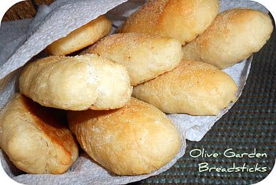 Olive Garden Breadsticks, Breadsticks Recipe, Six Sisters Stuff, Six Sisters, Olive Gardens, Breadsticks, Olive Garden, Copycat Recipe, Bread Rolls