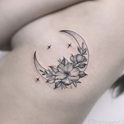 Hibiscus And Rose Tattoo, Moon Rib Tattoo, Tropical Flower Tattoos, Tattoo Machine Tattoo, Needle Tattoo, Chic Tattoo, Tattoo Needle, Machine Tattoo, Star Tattoo Designs