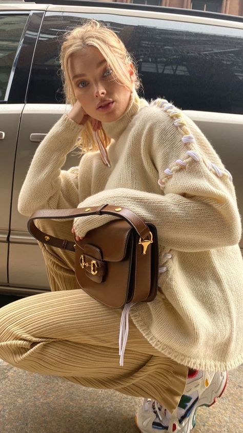 Stories • Instagram Gucci Horsebit Bag 1955, Gucci Horsebit Bag, Elsa Hosk Outfits, Calvin Klein Models, What Should I Wear Today, Daily Fashion Inspiration, Bag Outfit, Uni Outfits, Relaxed Outfit