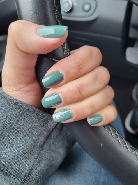 She’s A Trooper Color Street, Shes A Trooper Mixed Mani, Colorstreet Over The Moon, She’s A Trooper Color Street Combo, Color Street Shes A Trooper, Mani Ideas, Mixed Mani, Street Nails, Moon Ring