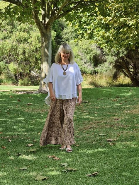 Bohemian Outfits Women Over 50, Boho Style Over 40 Women, Boho For Over 50, Boho Grandma, Boho Grandma Style, Boho Outfits Over 50 Over 50, Bohemian Clothing For Women, Boho Fashion For Women Over 60 Outfits, Boho For 50 Year Olds