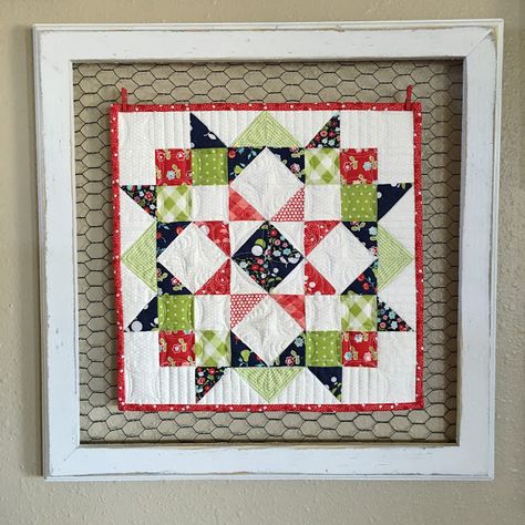 Moda Love Mini Quilt In Rustic Frame Framed Quilt, Tiny Quilts, Quilted Wall Hangings Patterns, Quilt Hanging, Mini Patchwork, Quilt Display, Mini Quilt Patterns, Doll Quilts, Picnic Quilt