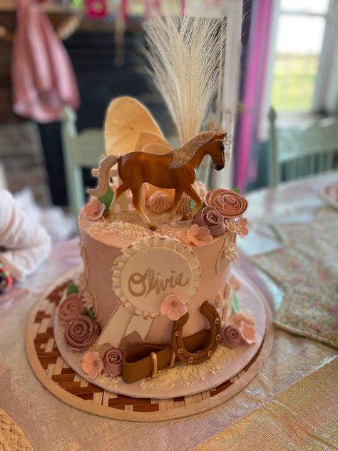 Cowgirl Theme Birthday Cake, Birthday Cake Horse Theme, Western Theme Cake Cowgirl, Horse Theme Birthday Cake, Horse Cakes For Girls Birthday Parties, Horse Birthday Cake Girl, Horse Theme Birthday Party Girl, Horse Cakes Birthday, Horse Theme Cake