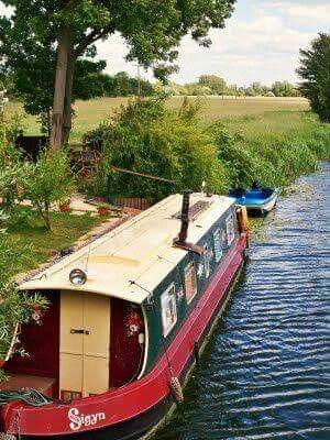 Canal Boats England, Cambridgeshire England, Barge Boat, Canal Barge, Boat Living, Houseboat Living, Narrow Boats, Dutch Barge, Narrow Boat