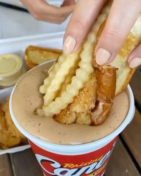 Raising Canes Food, Raise And Canes, Rasin Canes Food, Raisin Canes, Canes Food, Raising Canes, Best Fast Food, Food Babe, Food Therapy