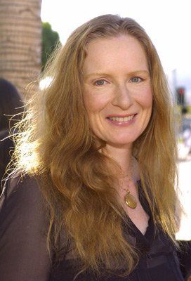 Catwoman 2004, Rachel Griffiths, Frances O'connor, Frances Conroy, Lauren Ambrose, Six Feet Under, American Horror, Horror Stories, American Horror Story