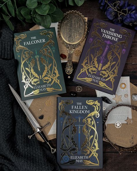 »  get any new books lately? hello friends, this series has been on my tbr for YEARS and now that i finally have this set, i am making it a priority to read this year. ♡ btw as much as i love gold foiling, i also hate taking photos of books with it. the glare kills me 😭 » #authorappreciation #thefalconer #elizabethmay #illumicrate #fantasybooks #fantasybookstagram #fantasy #bookworm #booksofinstagram #bookcommunity #booklove #bookphoto #bookstagrammer #bookstagram #booklover #cozyfantasy #... Book Corner Ideas Bedroom, I Love Gold, The Vanishing, Falling Kingdoms, Book Corners, Book Community, Stack Of Books, Book Binding, Book Nooks