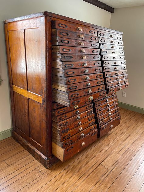 Art Studio Cabinets, Vintage Furniture Ideas, Jewelry Amoire, General Store Cabinet, Coin Cabinet, Map Cabinet, Flat File Cabinet, Antique Office, Antique Oak Furniture