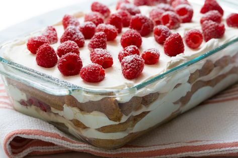 Berry tiramisu Gma Recipes, Berry Tiramisu, Salad Watermelon, Corn Pasta Salad, Pumpkin Sheet Cake, Corn Pasta, Watermelon Gazpacho, No Cook, Summer Cooking