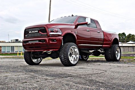 Clean Dually 🔥 #AlligatorPerformance #AlligatorNation #Cummins #Dually 3rd Gen Cummins Dually, Lifted Cummins, Ram 3500 Cummins, Dodge Dually 3500, Dodge Dually, Dodge Ram Diesel, Cummins Motor, Ram 3500 Dually Flatbed, Dodge Diesel Trucks