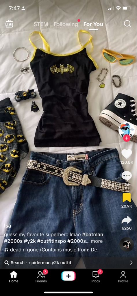 bling belt batman jeans converse lego batman Y2k Outfits Teen Girl, Female Business Suit, Bling Belt, Mcbling Fashion, Batman Outfits, 2000s Fashion Outfits, Korean Casual, Lego Batman, Swaggy Outfits