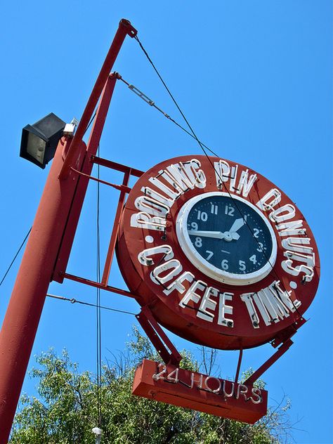 Rolling Pin Donuts neon sign located at 429 San Bruno Avenue West, San Bruno, California. Kitsch Architecture, San Bruno California, Old Neon Signs, Roadside Signs, Vintage Signage, Trivial Pursuit, Vintage Clocks, Places In California, Sign Image