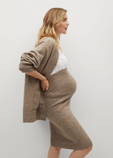 Sezane Maternity, Minimal Maternity Style, H&m Maternity, Minimalist Maternity Style, Minimalist Pregnancy Outfits, Maternity Style 2023, Maternity Style 2024, Celeb Maternity Style, Cute Maternity Outfits For Winter