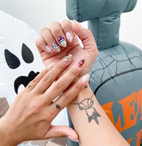 Lock Shock And Barrel Nails, Shock Lock And Barrel, Lock Shock And Barrel, Oogie Boogie, Makeup Inspo, Print Tattoos, Paw Print Tattoo, R A, Paw Print