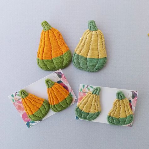 Do you want more pumpkins? 😁 Pumpkin brooch and earring sets are now available on Etsy, perfect for your fall outfits.👌🏻🍂 ⭐ ETSY shop link is in my bio. #fallembroidery #fallaccessories #pumpkinembroidery #embroideredbrooch #pumpkinearring #pumpkinbrooch #etsyshop #etsyseller #thanksgivinggift Embroidery Fall, Embroidered Pumpkin, Autumn Embroidery, Fall Embroidery, Embroidery Brooch, Seasonal Wardrobe, Pumpkin Earrings, Thread Painting, Pumpkin Theme