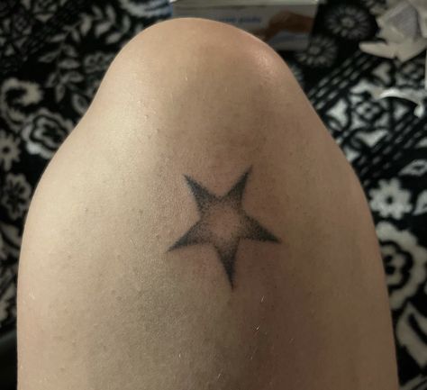 Tattoo Behind Knee, Scraped Knee Tattoo, Star Knee Tattoo, Behind Knee Tattoo, Small Knee Tattoo, Stick N Poke Ideas, Above Knee Tattoos Women, Knee Tats, Tattoo Above Knee