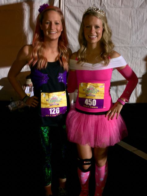 Disney Princess Half Marathon DIY Ariel and Sleeping Beauty/Princess Aurora costumes. Cheap and easy to make!! #disney #princess #rundisney Aurora Running Costume, Sleeping Beauty Running Costume, Disney Princess Running Outfits, Disney Princess Marathon Costume, Disney Half Marathon Training, Rundisney Outfits, 5k Costume, Rundisney Costumes, Disney 5k