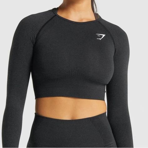 Gymshark long sleeve crop Mha Shifting Script, Long Sleeve Gym Tops, Shifting Script, Christmas Wants, Gymshark Vital Seamless, Gymshark Black, Gym Shark, Gym Tops, Long Sleeve Crop