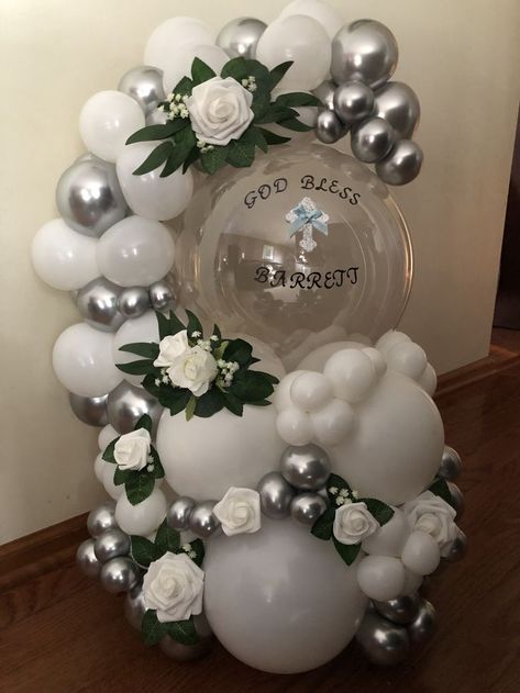 White Silver Balloons, Balloon Hug, Stuffed Balloons, Baby Shower Girl Diy, Silver Balloons, Deco Ballon, Silver Balloon, Wreath Crafts, Diy For Girls