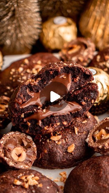 Ginny | In Bloom Bakery on Instagram: "NUTELLA FERRERO ROCHER COOKIES ✨  Chewy chocolate cookies with Ferrero Rocher pieces mixed throughout, stuffed with a creamy Nutella filling 🤎  #nutellacookies #ferrerorocher #nutella" In Bloom Bakery, Nutella Filling, Bloom Bakery, Cookies Chewy, Chewy Chocolate Cookies, Nutella Cookies, Ferrero Rocher, December 1, Chocolate Cookies