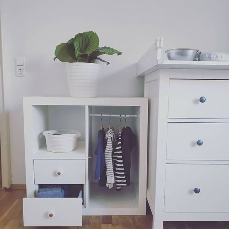 Ikea Kids Wardrobe, Kallax Kids Room, Montessori Wardrobe, Ikea Storage Units, Ikea Wardrobe Hack, Trofast Ikea, Ikea Trofast Storage, Kids Clothes Storage, Toy Storage Units