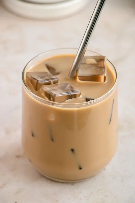 Cinnamon Brown Sugar Iced Coffee Brown Sugar Iced Coffee, Kopi Good Day, Comfort Playlist, Coffee With Condensed Milk, Diy Iced Coffee, Brown Sugar Coffee, Brown Sugar Simple Syrup, Cinnamon Hot Chocolate, Make Brown Sugar