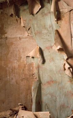 Peeling Wallpaper, Old Texture, Derelict House, Peeling Paint, Old Wall, Yellow Wallpaper, A Level Art, Old Wallpaper, Paint Ideas