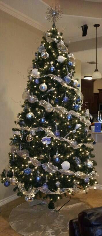 Christmas And Chanukah Together, Hannukah Christmas Tree, Hannukah Tree Ideas, Hanukkah Tree Ideas, Christmas And Hannukah Together, Winter Wonderland Christmas Tree Blue, Christmas Hannukah Decorations, Jewish Christmas Tree, Hanukkah Tree Decorations