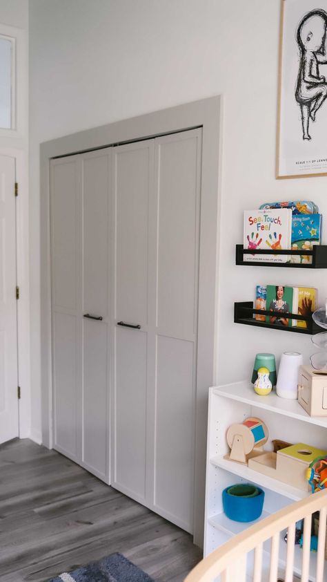 Tabitha Blue | FreshMommy Blog on Instagram: "This easy DIY bifold door makeover made such a difference in the #babybluetwins room! Do you want to know the part I was most worried about? Drilling into the freshly painted doors to add handles. 😬😓 So I used painter’s tape to make it simple and painless! Have you used this trick before? #humpdayhack #closetdoor #handles #bedroom #closetmakeover #hack #designhack #diyhomeprojexys #homeimprovement" Bifold Door Makeover, Bifold Doors Makeover, Bifold Door, Diy Shoe Rack, House Redo, Mom Travel, Diy Shoe, Closet Makeover, Room Renovation