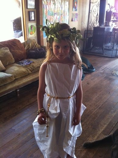 Creating a toga out of a sheet would make the perfect Halloween costume for your little Caesar. Toga Costume Diy, Ancient Rome History, Fancy Dress Patterns, Roman Toga, Toga Costume, Greek Dress, Roman Costume, Toga Party, School Costume