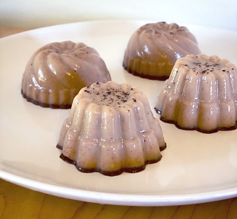 Turned on to Mexican Abuelita hot chocolate tablets by a friend, I found a wealth of recipes beyond just hot chocolate, including Jellos! So, this year for Friendsgiving, I made Mini Abuelita Gelat… Abuelita Chocolate, Abuelita Hot Chocolate, Jello Mold, Halloween Party Dinner, Jello Molds, Jello Recipes, Jello Shots, Chocolate Recipes, Ingredients Recipes