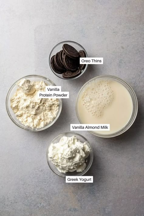 Cookie Shake Recipe, Healthy Cookies And Cream Shake, Chocolate Chip Cookie Protein Shake, Healthy Oreo Milkshake, Creamy Protein Shakes, Best Protein Shake Recipes, Nutritionist Breakfast, Cookies And Cream Protein Shake, Cozy Cardio