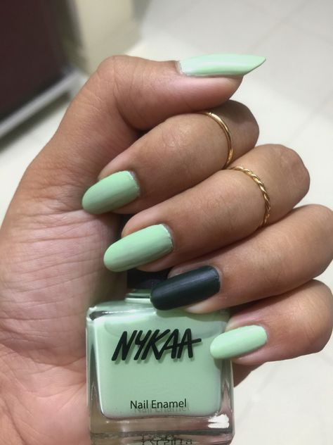 Green Short Nails, Mac Diva, Mac Diva Lipstick, Pista Green, Green Nails, Short Nails, Diva, Mac, Nails