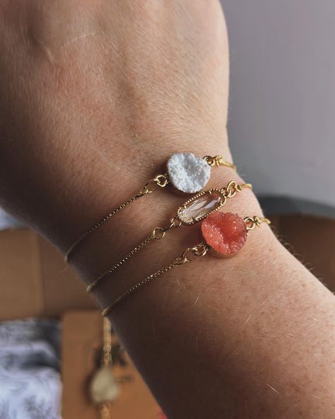 Druzy Braclet Box 💗 #bracelets #druzy #druzyjewelry Box Bracelets, Druzy Jewelry, Druzy, On Instagram, Quick Saves, Instagram