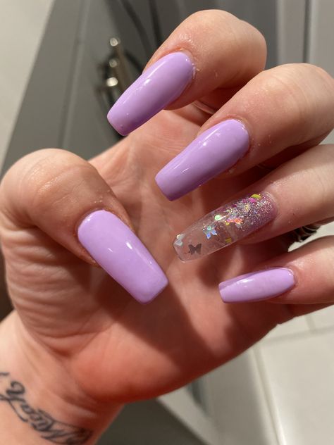 #purple #butterfly #acrylicnails #taperedsquare #coffinnails #spring #holographic #longnails Nails Short Butterfly, Purple Nails Butterfly, Light Purple Acrylic Nails, Light Blue Acrylic Nails, Butterflies Nails Acrylics, Acrylic Nails Purple, Red Sparkle Nails, Light Purple Nails, Acrylic Nail Designs Coffin